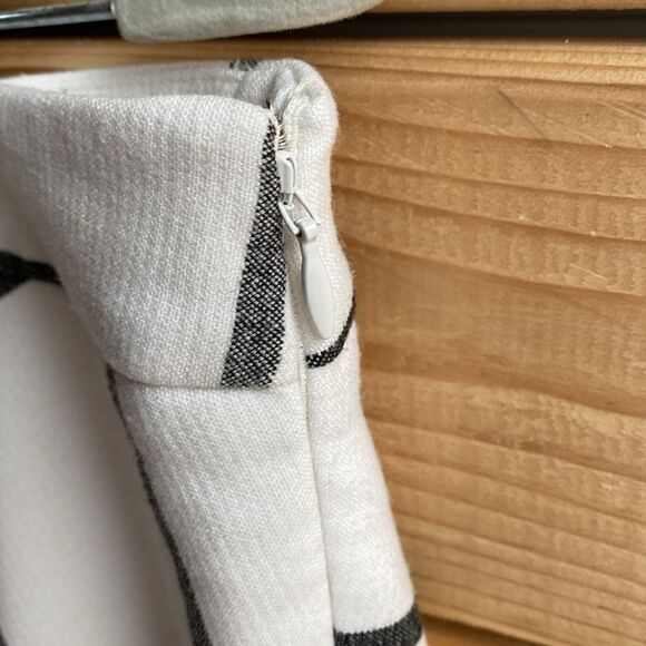 LOFT Outlet Skater Windowpane Skirt - Picture 4 of 7